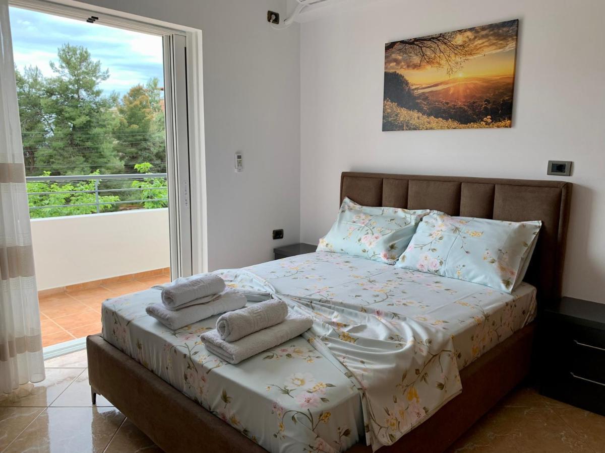 Maxus Apts Sarandë Exterior foto
