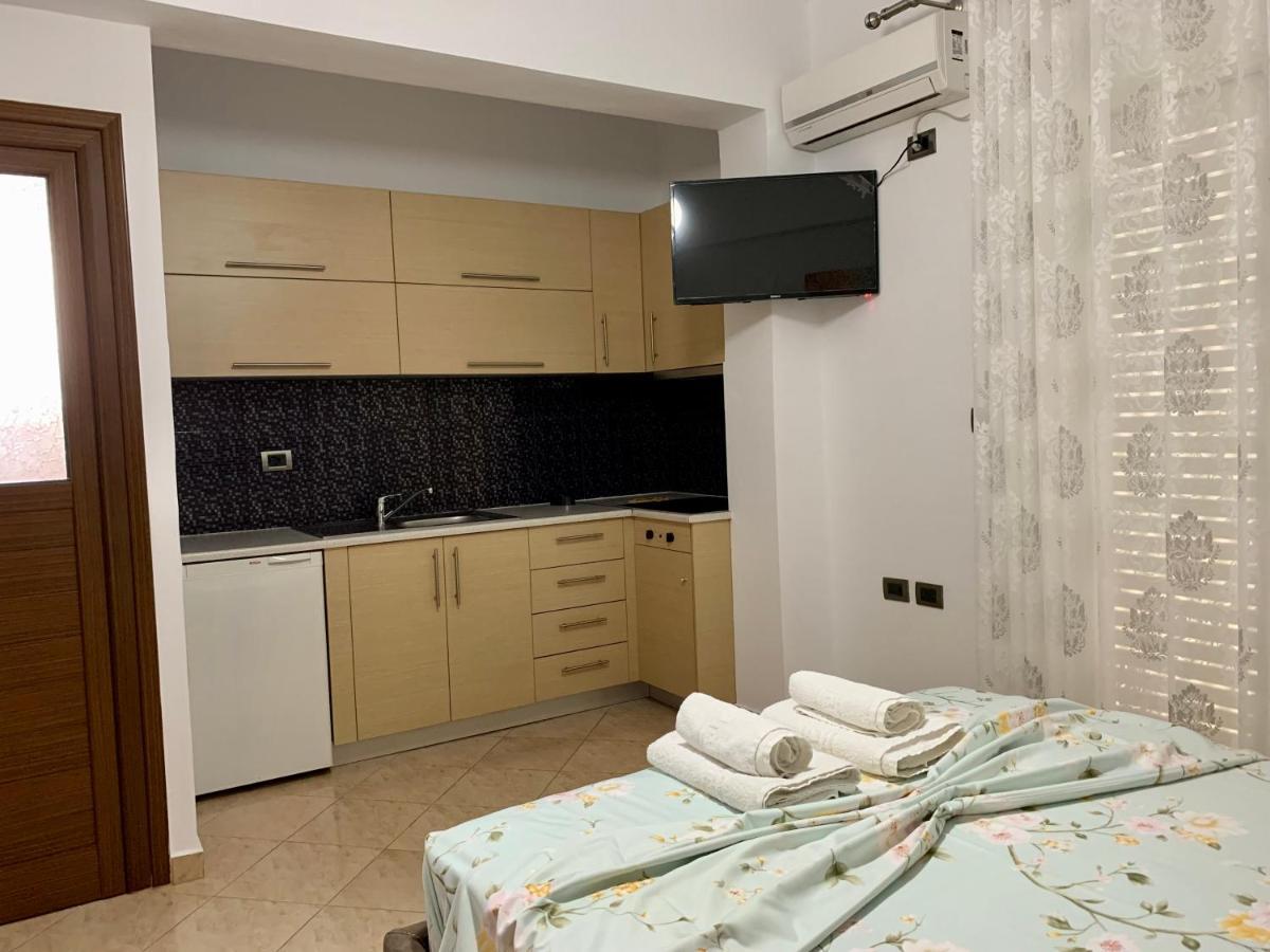 Maxus Apts Sarandë Exterior foto